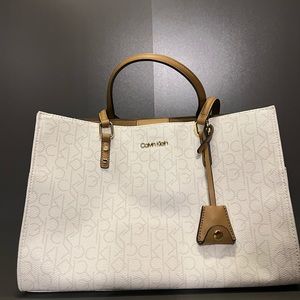 Calvin Klein Shoulder Bag
